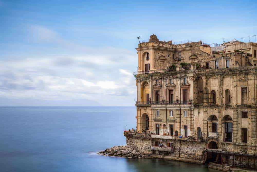 Case stregate a Napoli: Palazzo Donn'Anna