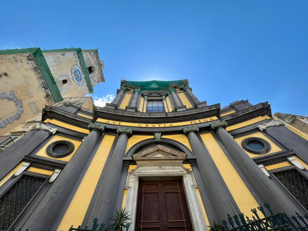 Basilica della Santissima Annunziata Maggiore di Napoli - Facciata